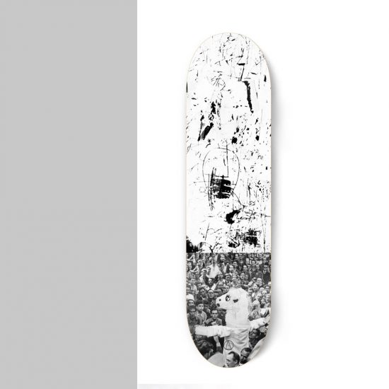 Pop skateboard Playing the fool